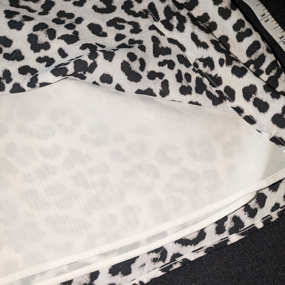 Ann Taylor Factory Black and White Sleeveless Halter Blouse - Picture 7 of 11